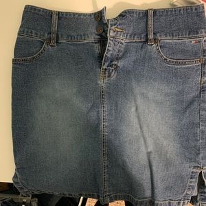 tommy jean skirt